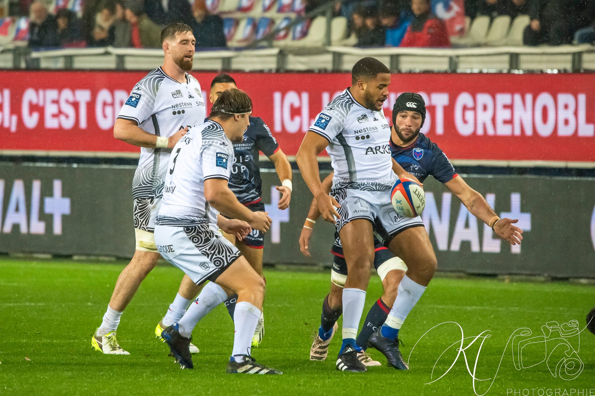  FC Grenoble Rugby - RC Vannes - Rugby - Pro D2 - FC Grenoble (15) vs (12) RC Vannes (#PD223FCGVANN11) Photo by: Karine Valentin | Siuxy Sports 2023-11-30