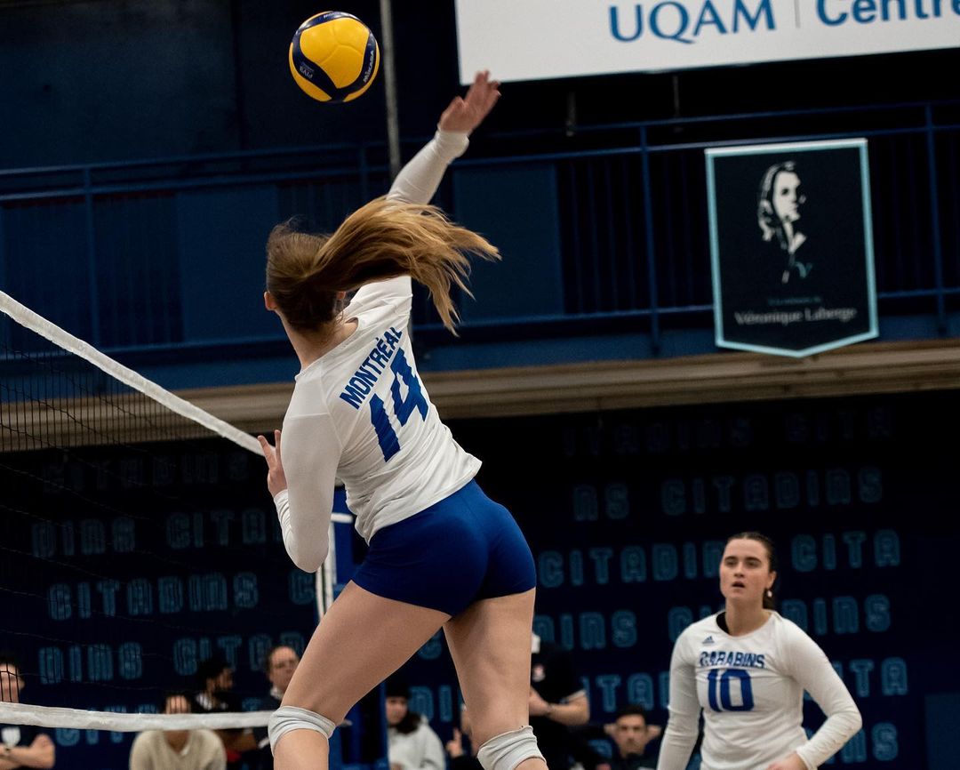 Olympe DESMEDT - Sarah MCGLASHAN -  Université du Québec à Montréal - Université de Montréal - Volleyball - RSEQ - 2023 VOLLEY F - UQAM (3) VS (2) UNIVERSITÉ DE MONTRÉAL (#RSEQ2023UQAMUDM02) Photo by: Ali El Kacemi | Siuxy Sports 2023-02-05