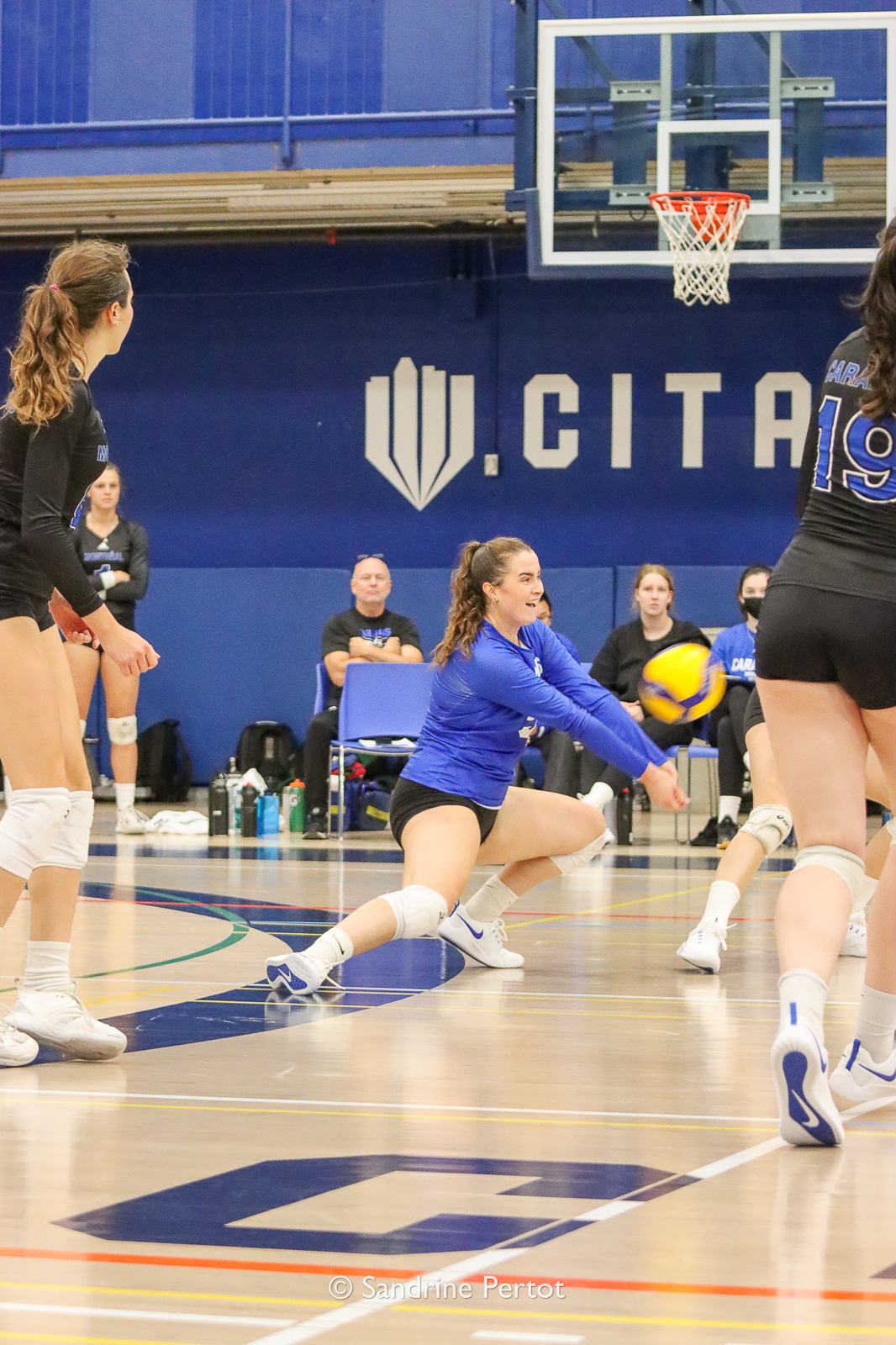 Brittany MCGLASHAN -  Université de Montréal -  - Volleyball - UQAM Invitational 2022 - Carabins (#2022UQAMINV04) Photo by: Sandrine Pertot | Siuxy Sports 2022-09-24