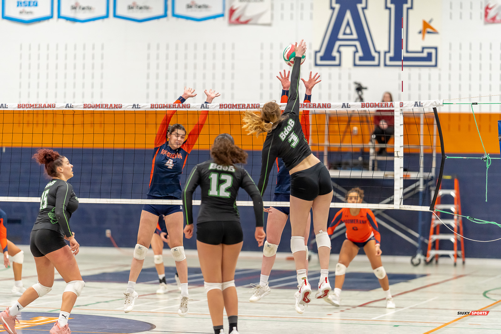  Cégep André Laurendeau - Collège Bois-de-Boulogne - Volleyball - RSEQ - 2023 Volley F - André Laurendeau (1) vs (3) Bois-de-Boulogne (#RSEQ2023ALvBBR01) Photo by: Dan Taylor-Morin | Siuxy Sports 2023-01-19