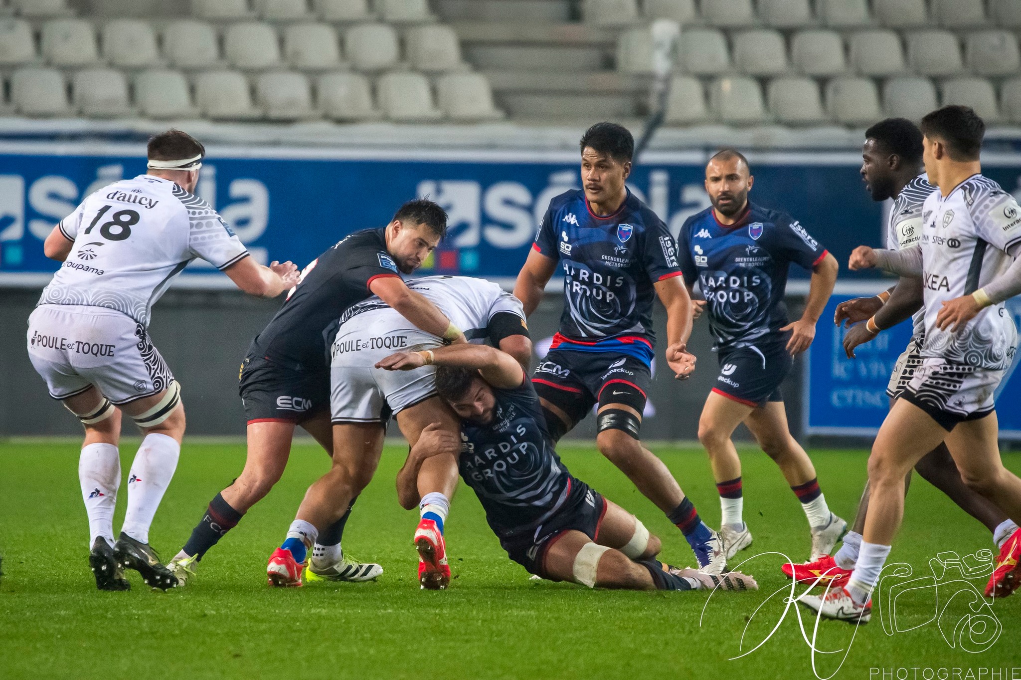  FC Grenoble Rugby - RC Vannes - Rugby - Pro D2 - FC Grenoble (15) vs (12) RC Vannes (#PD223FCGVANN11) Photo by: Karine Valentin | Siuxy Sports 2023-11-30