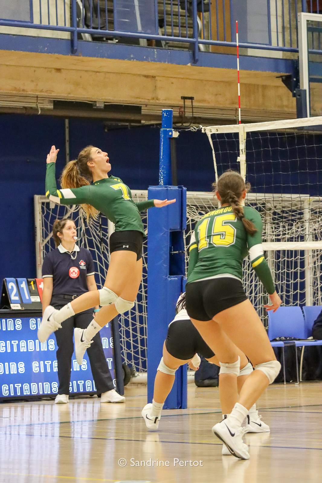  Université de Sherbrooke -  - Volleyball - UQAM Invitational 2022 - Vert et Or (#2022UQAMINV02) Photo by: Sandrine Pertot | Siuxy Sports 2022-09-23