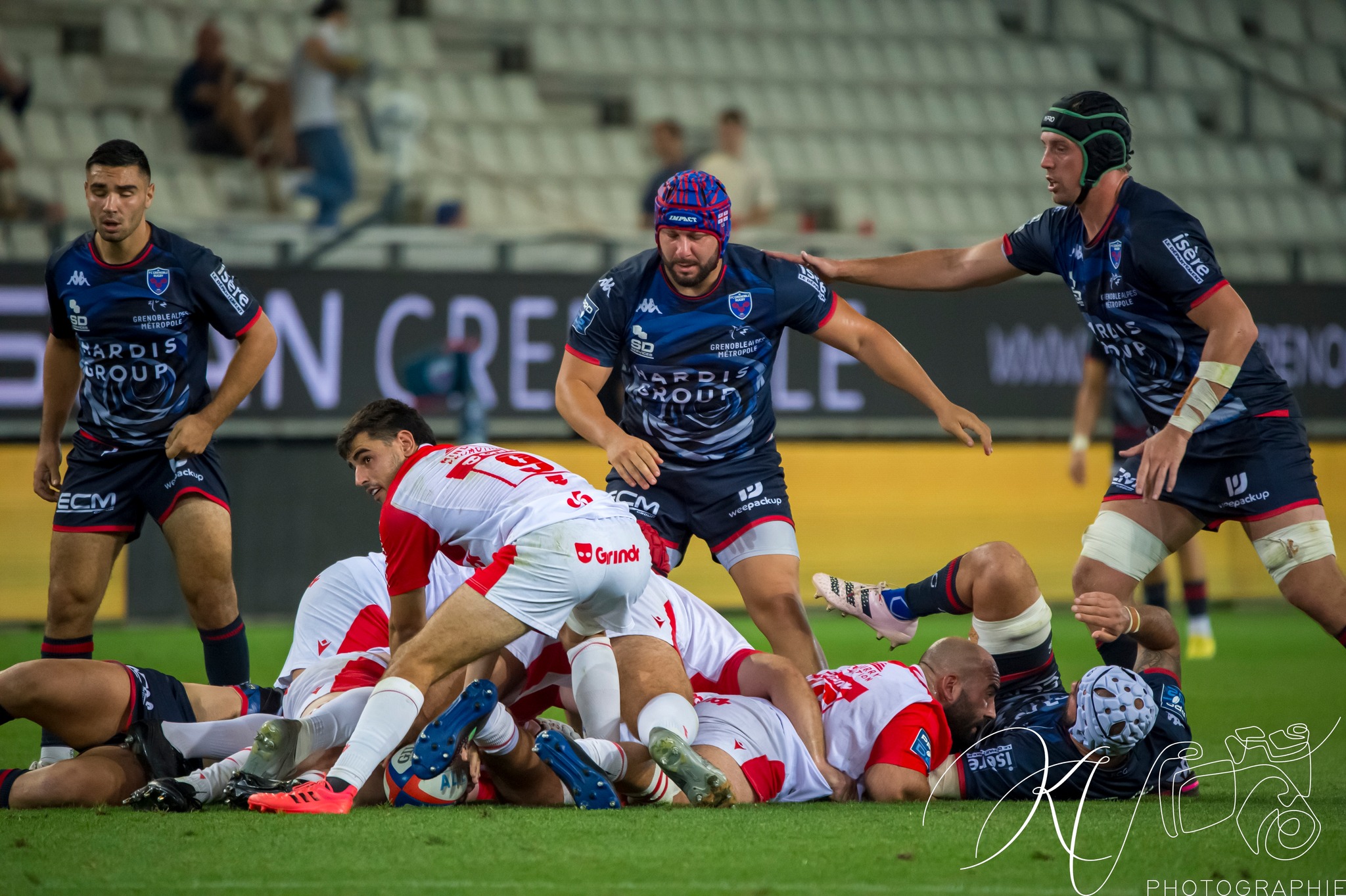  FC Grenoble Rugby - Biarritz - Rugby - FC Grenoble (40) vs (22) Biarritz (#2023FCGBIA09) Photo by: Karine Valentin | Siuxy Sports 2023-09-06