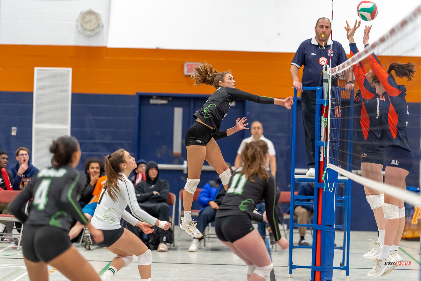  Cégep André Laurendeau - Collège Bois-de-Boulogne - Volleyball - RSEQ - 2023 Volley F - André Laurendeau (1) vs (3) Bois-de-Boulogne (#RSEQ2023ALvBBR01) Photo by: Dan Taylor-Morin | Siuxy Sports 2023-01-19