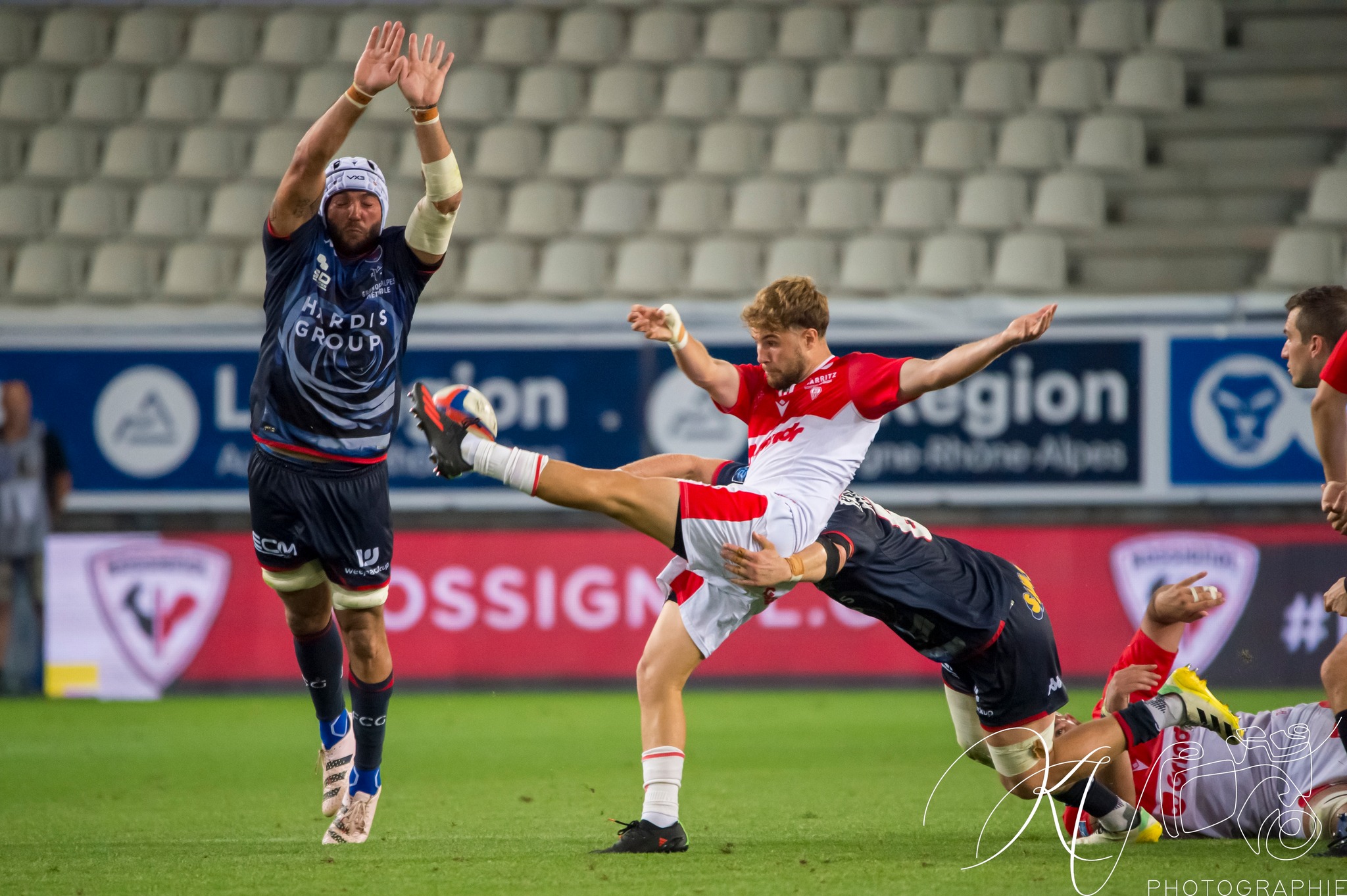 FC Grenoble Rugby - Biarritz - Rugby - FC Grenoble (40) vs (22) Biarritz (#2023FCGBIA09) Photo by: Karine Valentin | Siuxy Sports 2023-09-06