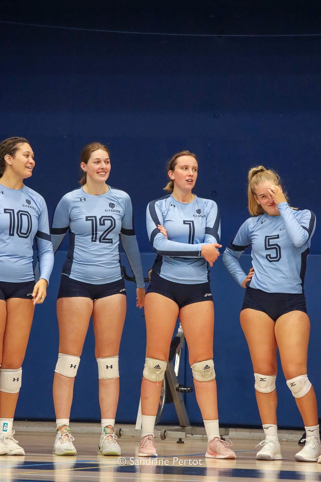 Gabrielle CLOUTIER - Maude THIVIERGE -  Université du Québec à Montréal -  - Volleyball - UQAM Invitational 2022 - Citadins (#2022UQAMINV07) Photo by: Sandrine Pertot | Siuxy Sports 2022-09-24