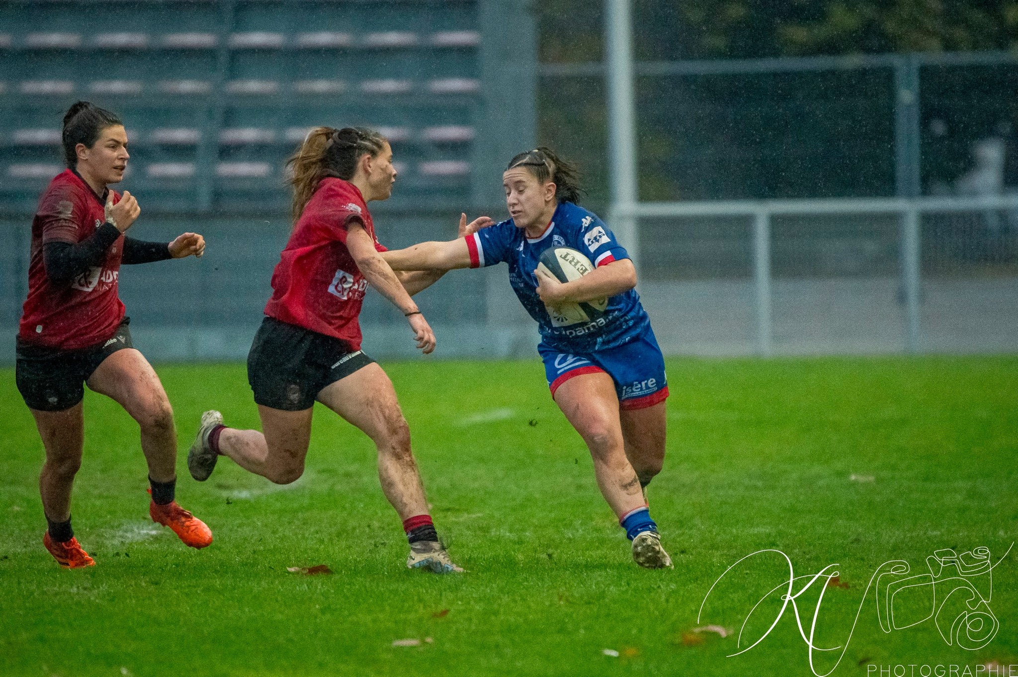  FC Grenoble Rugby - Lyon Olympique Universitaire - Rugby - Elite 1 2023 - FC Grenoble (17) vs (12) Lyon O.U. (#EL123FCGLOU12) Photo by: Karine Valentin | Siuxy Sports 2023-12-09