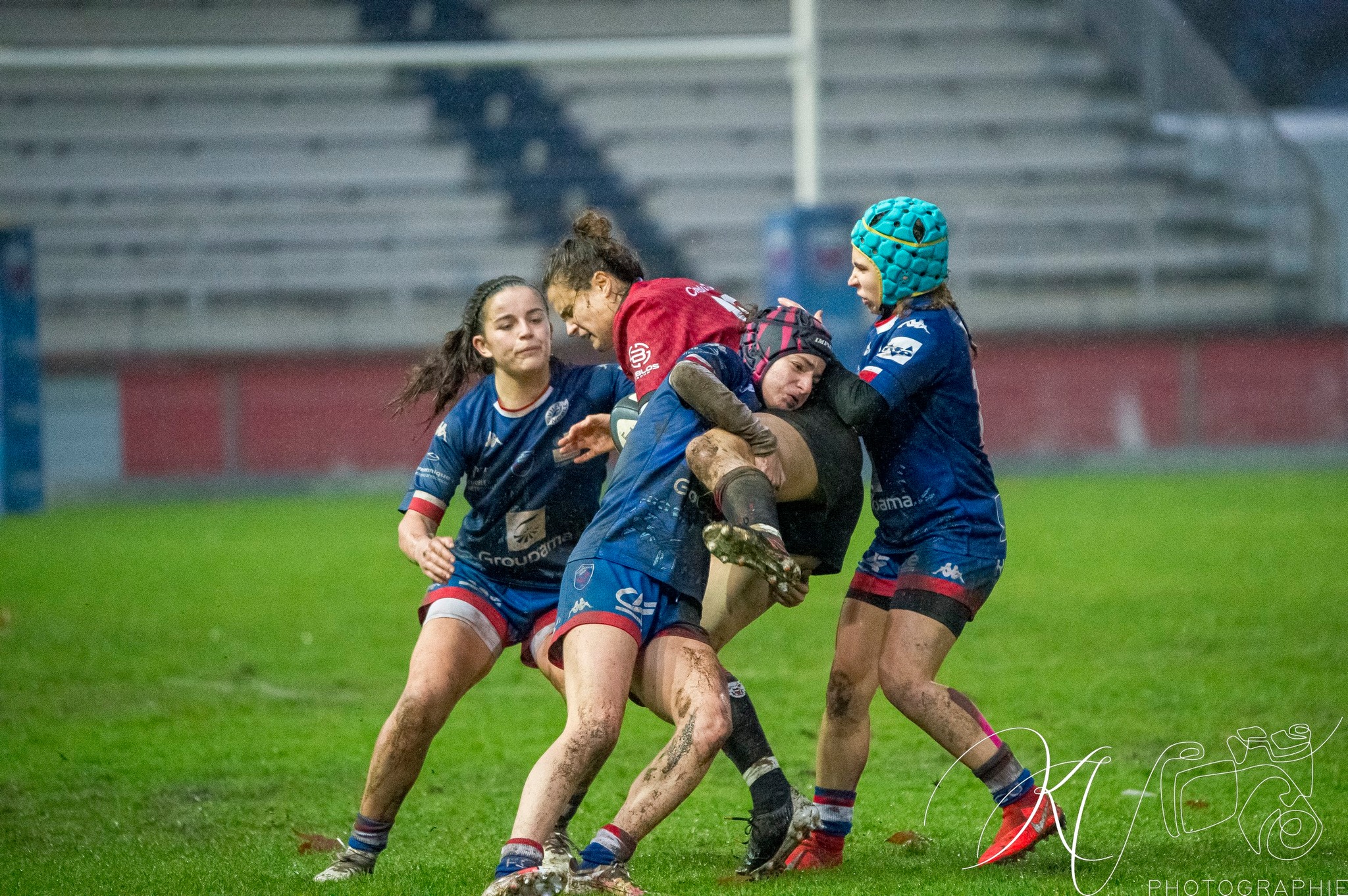  FC Grenoble Rugby - Lyon Olympique Universitaire - Rugby - Elite 1 2023 - FC Grenoble (17) vs (12) Lyon O.U. (#EL123FCGLOU12) Photo by: Karine Valentin | Siuxy Sports 2023-12-09