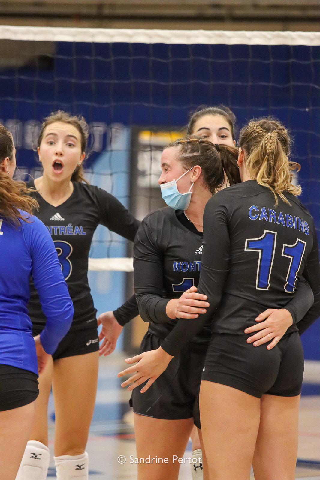 Florence CLOUTIER - Sarah MCGLASHAN -  Université de Montréal -  - Volleyball - UQAM Invitational 2022 - Carabins (#2022UQAMINV04) Photo by: Sandrine Pertot | Siuxy Sports 2022-09-24