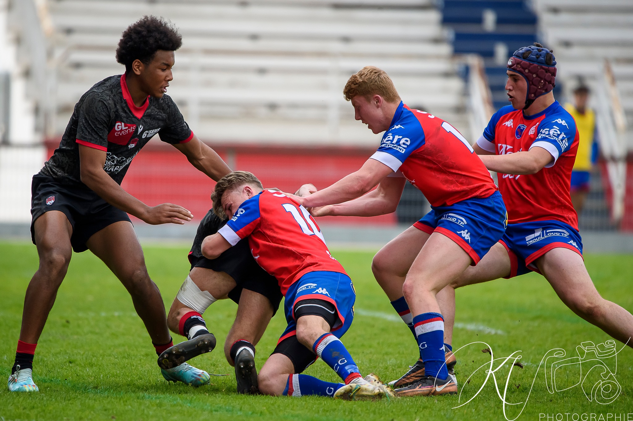  FC Grenoble Rugby - Lyon Olympique Universitaire - Rugby - 2023 CRABOS FCG (21) vs (15) LOU (#2023CRABOSFCGLOU04) Photo by: Karine Valentin | Siuxy Sports 2023-04-29