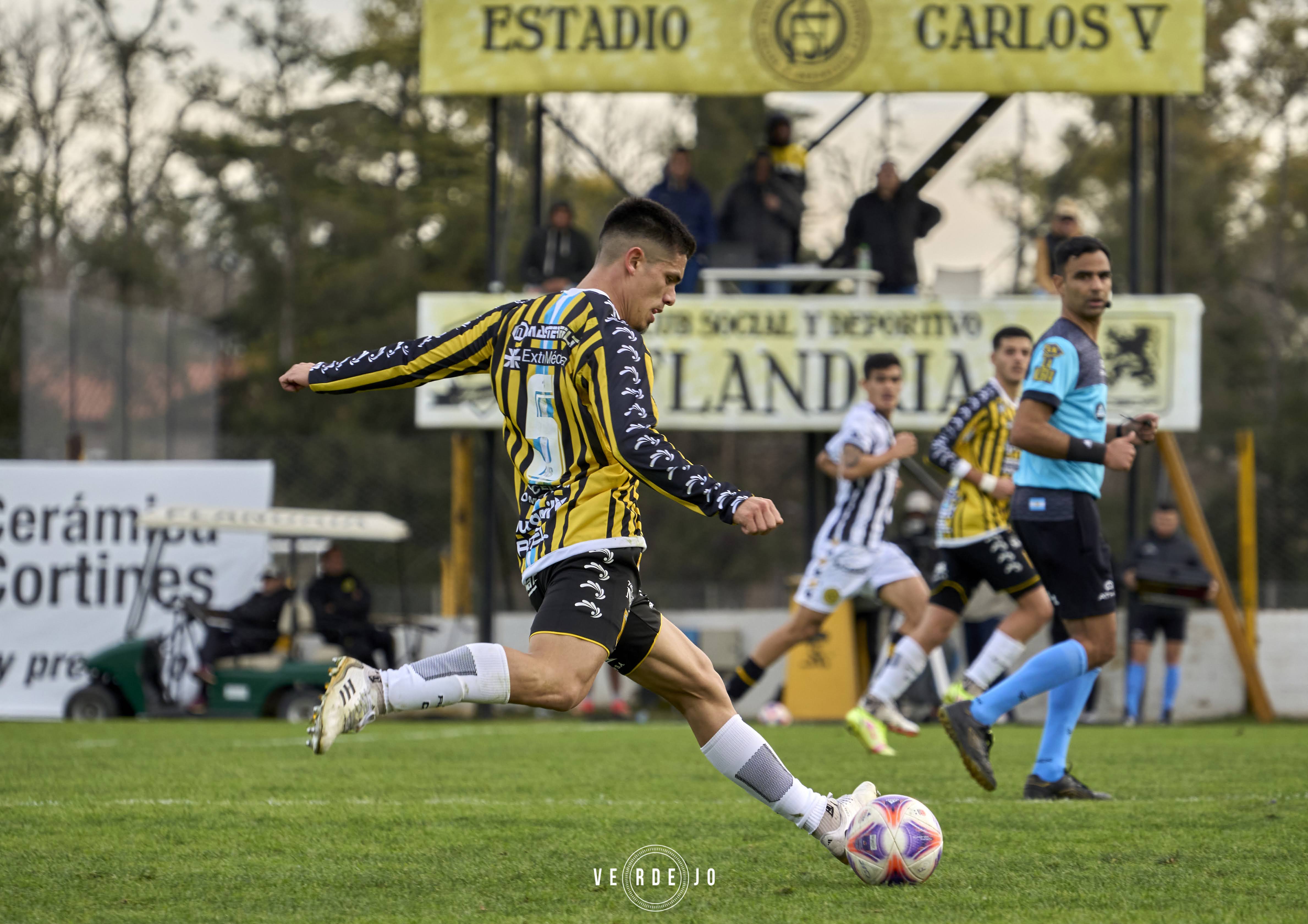  CSyD Flandria - Almirante Brown - Soccer - AFA - 1B - Flandria (0) vs (2) Almirante Brown (#AFA20231BFLAAB07) Photo by: Ignacio Verdejo | Siuxy Sports 2023-07-23