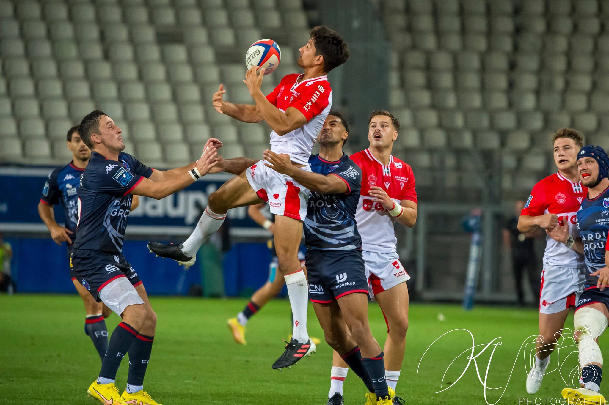  FC Grenoble Rugby - Biarritz - Rugby - FC Grenoble (40) vs (22) Biarritz (#2023FCGBIA09) Photo by: Karine Valentin | Siuxy Sports 2023-09-06