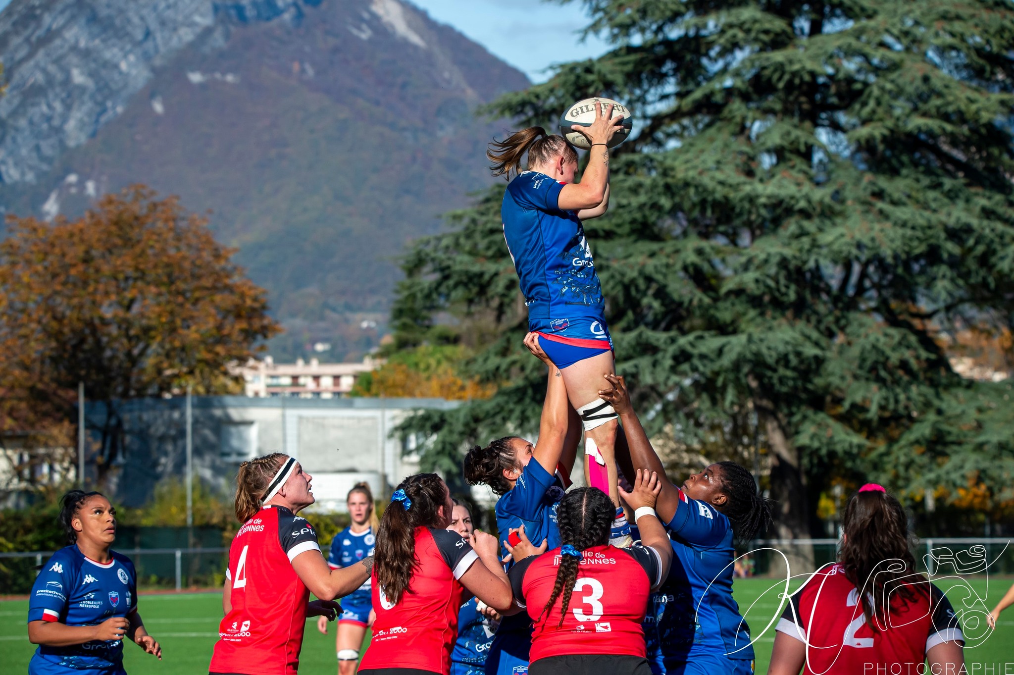  FC Grenoble Rugby - Stade Rennais Rugby - Rugby - Elite 2023 - Amazones FC Grenoble (34) vs (12) Stade Rennais Rugby (#2023FCGSRR11) Photo by: Karine Valentin | Siuxy Sports 2023-11-23