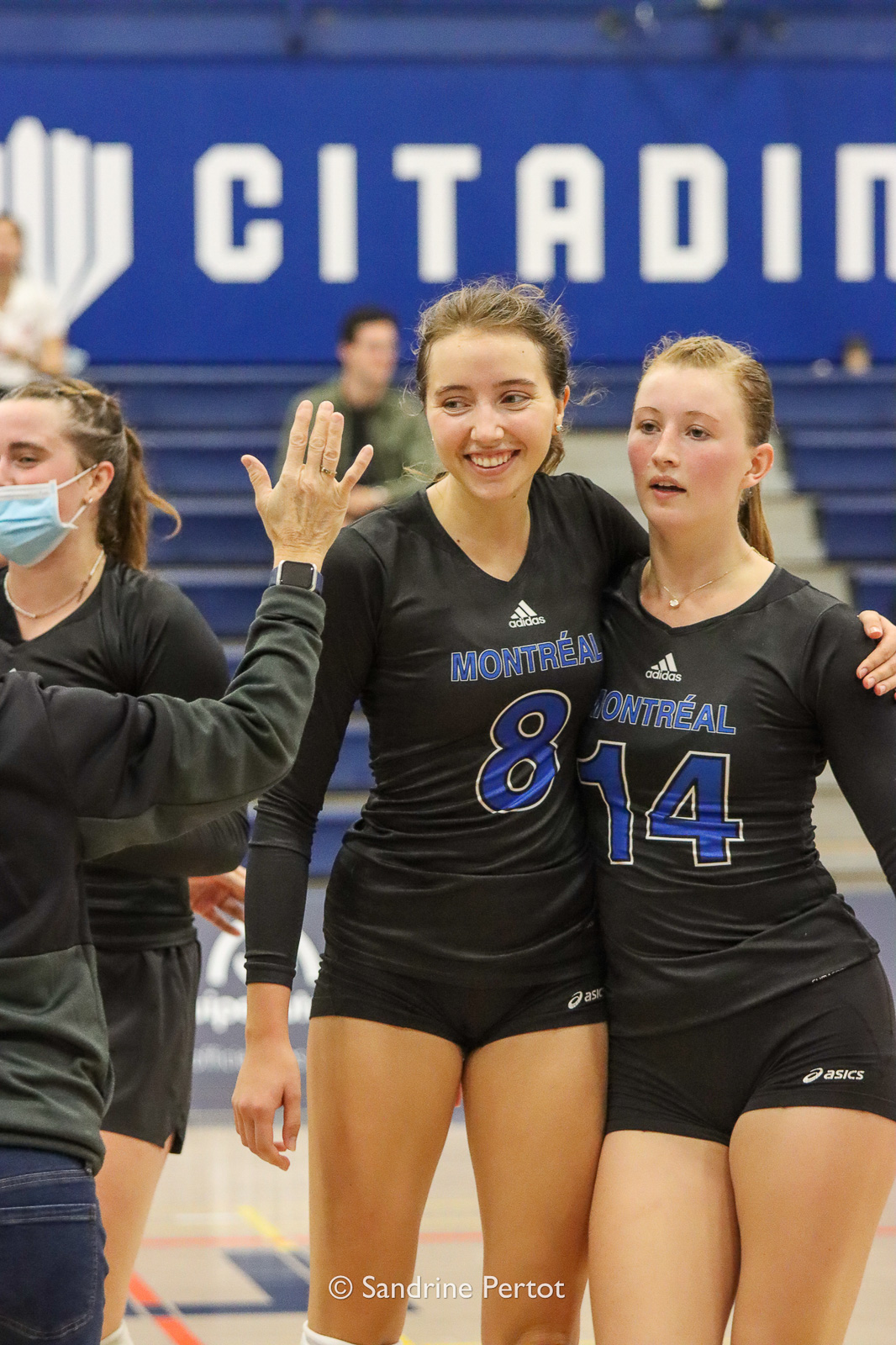Florence CLOUTIER - Olympe DESMEDT -  Université de Montréal -  - Volleyball - UQAM Invitational 2022 - Carabins (#2022UQAMINV04) Photo by: Sandrine Pertot | Siuxy Sports 2022-09-24