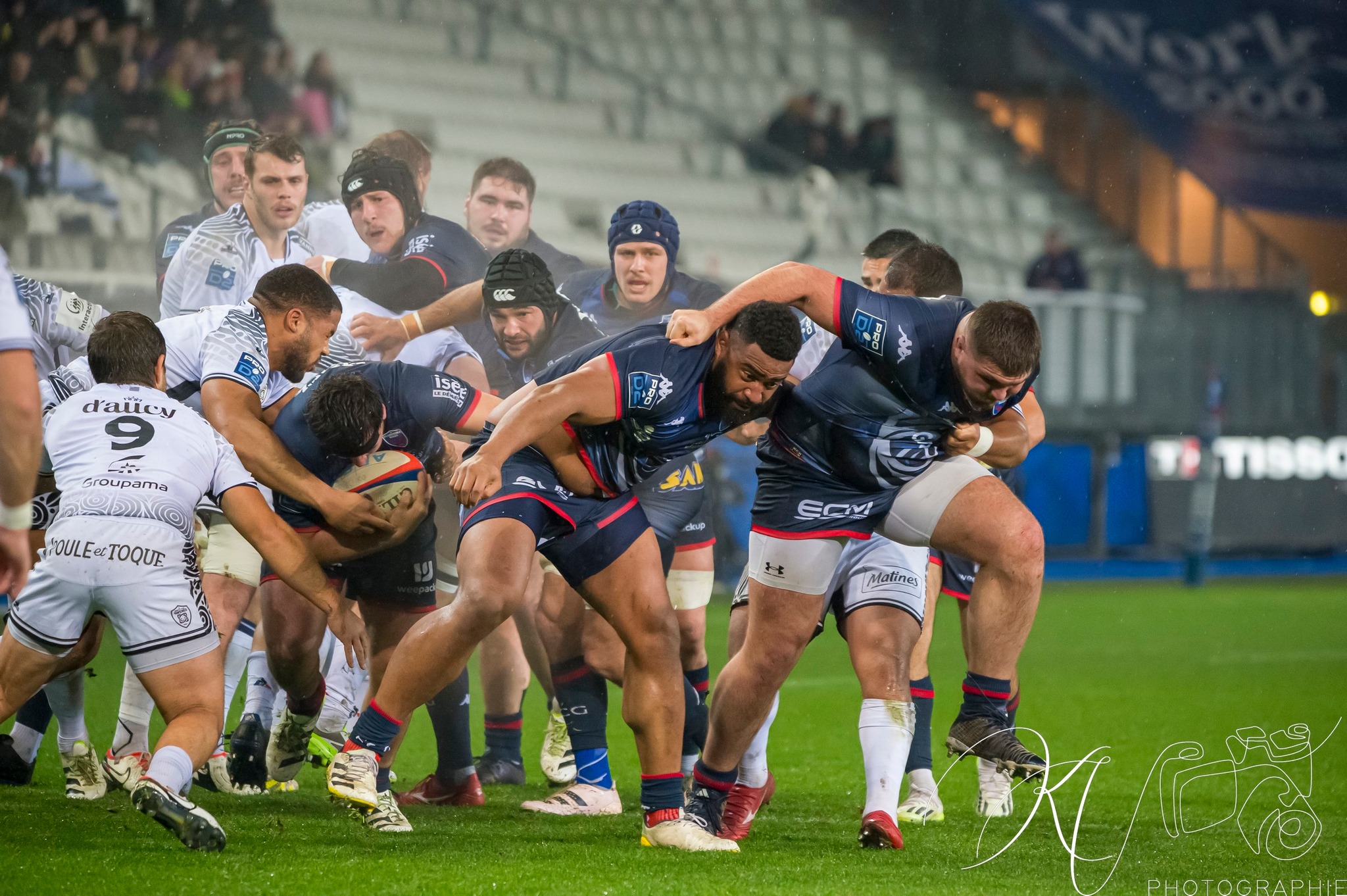  FC Grenoble Rugby - RC Vannes - Rugby - Pro D2 - FC Grenoble (15) vs (12) RC Vannes (#PD223FCGVANN11) Photo by: Karine Valentin | Siuxy Sports 2023-11-30