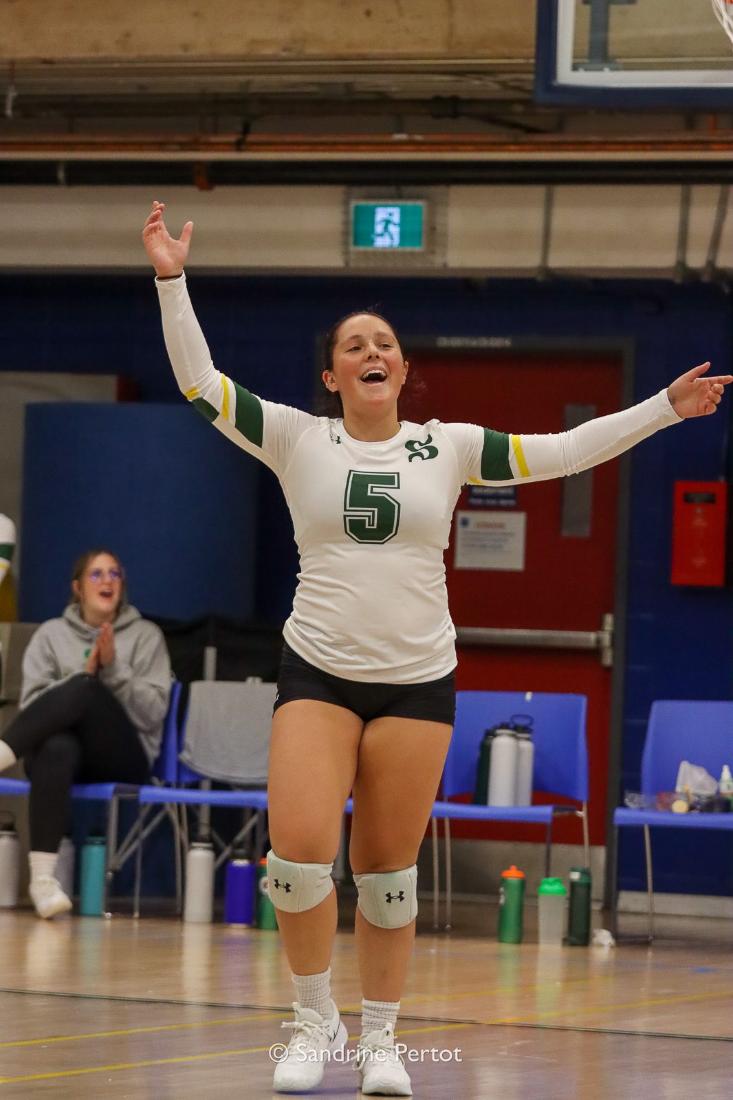  Université de Sherbrooke -  - Volleyball - UQAM Invitational 2022 - Vert et Or (#2022UQAMINV02) Photo by: Sandrine Pertot | Siuxy Sports 2022-09-23