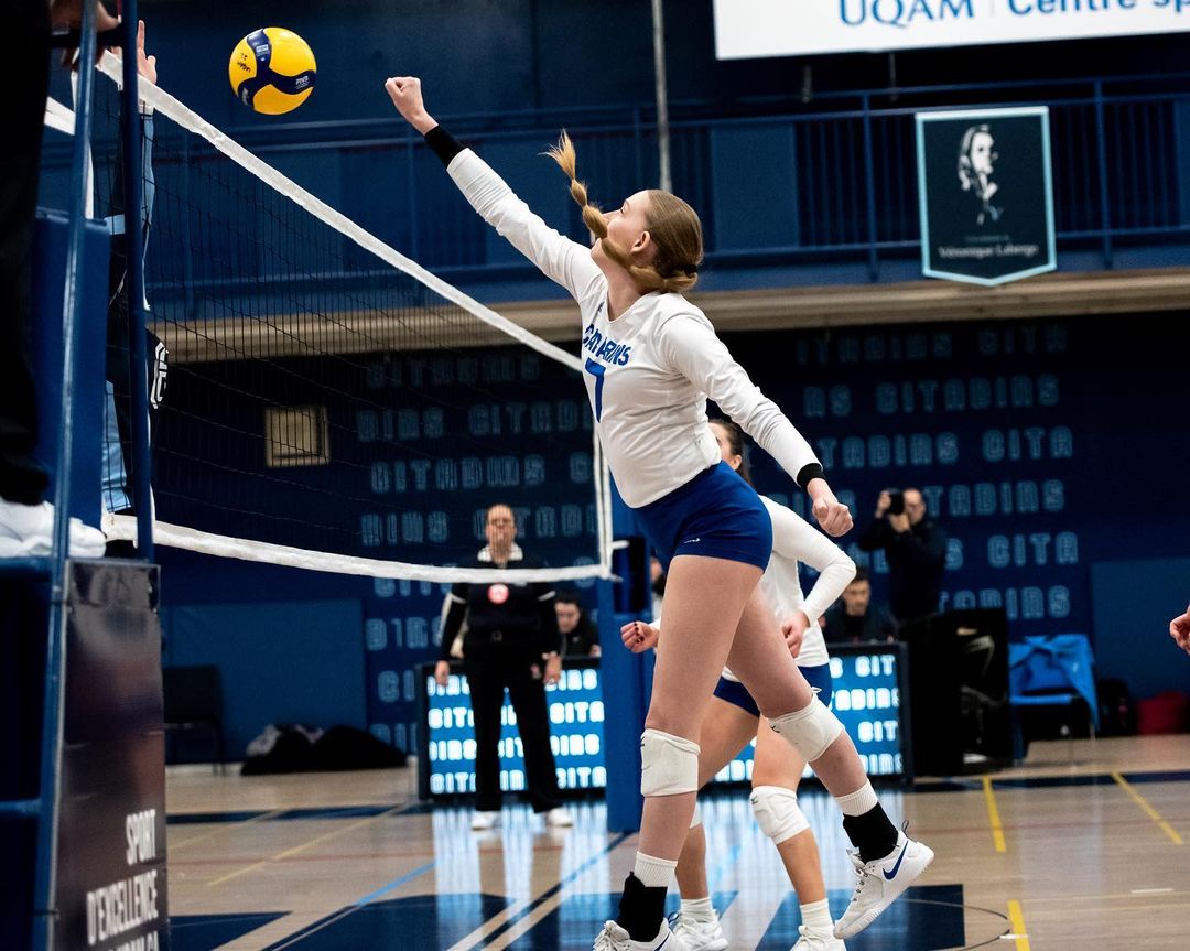 Maude BABIN -  Université du Québec à Montréal - Université de Montréal - Volleyball - RSEQ - 2023 VOLLEY F - UQAM (3) VS (2) UNIVERSITÉ DE MONTRÉAL (#RSEQ2023UQAMUDM02) Photo by: Ali El Kacemi | Siuxy Sports 2023-02-05
