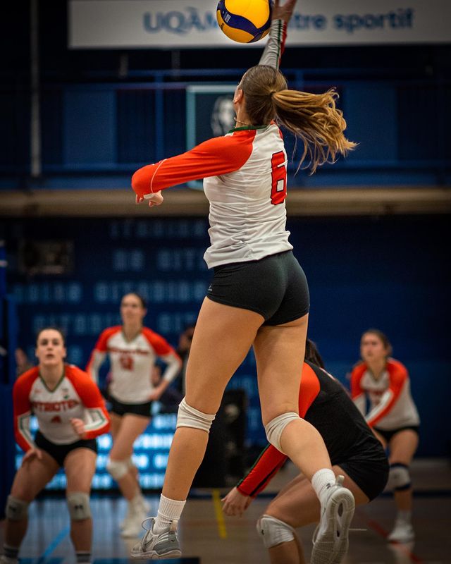 Laurence FLAMAND -  Université du Québec à Montréal - Université du Québec à Trois-Rivières - Volleyball - RSEQ - 2023 Volley F - UQAM (3) vs (0) UQTR (Match) (#RSEQ2023UQAMvUQTR04) Photo by: Ali El Kacemi | Siuxy Sports 2023-02-12