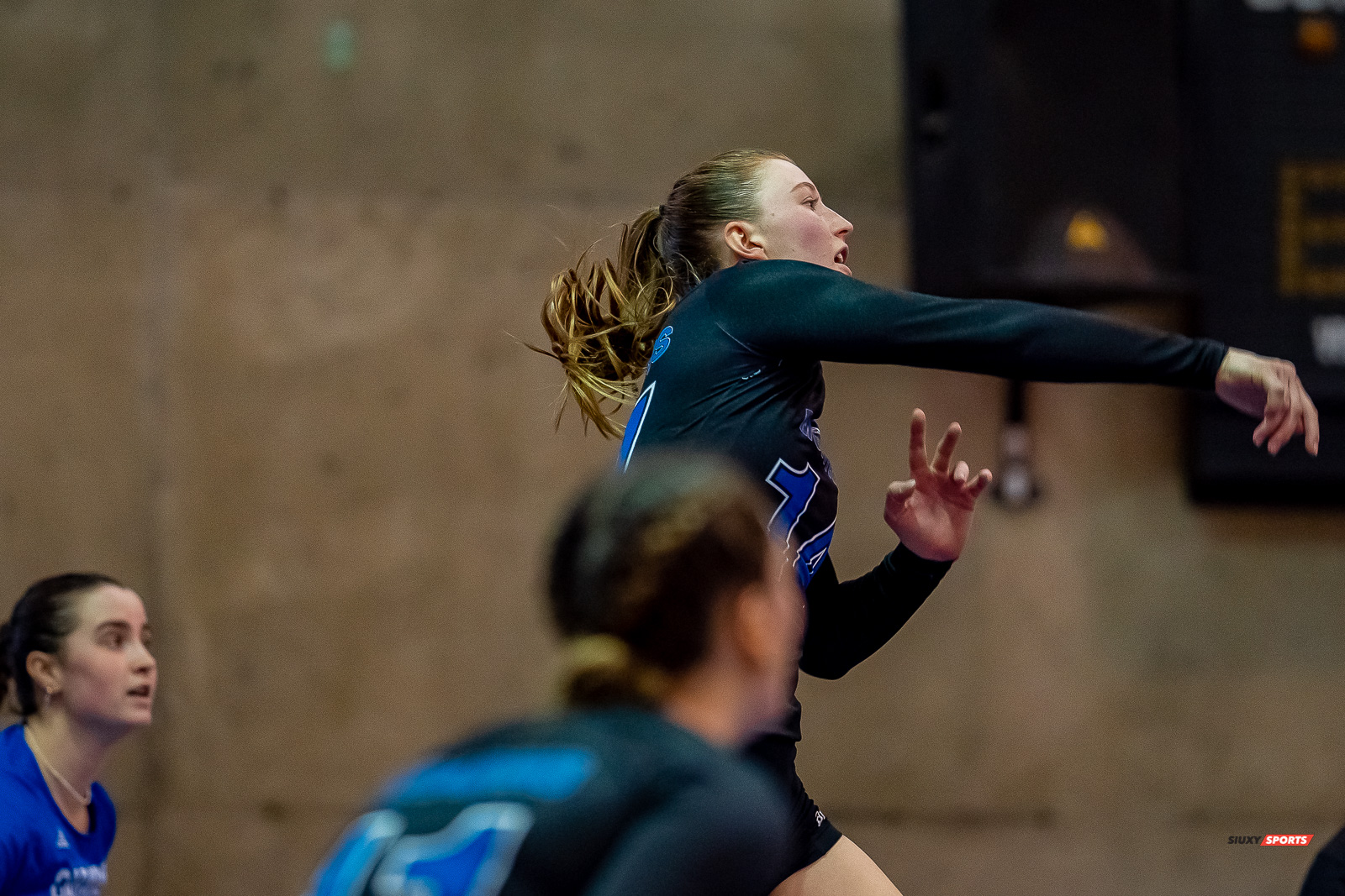 Olympe DESMEDT - - Université de Montréal - Université McGill - Volleyball - RSEQ - 2023 Volley F - Université de Montréal (1) vs (3) McGill University - R4 (#RSEQ2023UDMvMCG01R4) Photo by: Juan Alchourron | Siuxy Sports Olympe DESMEDT - - Université de Montréal - Université McGill - Volleyball - RSEQ - 2023 Volley F - Université de Montréal (1) vs (3) McGill University - R4 (#RSEQ2023UDMvMCG01R4) Photo by: Juan Alchourron | Siuxy Sports