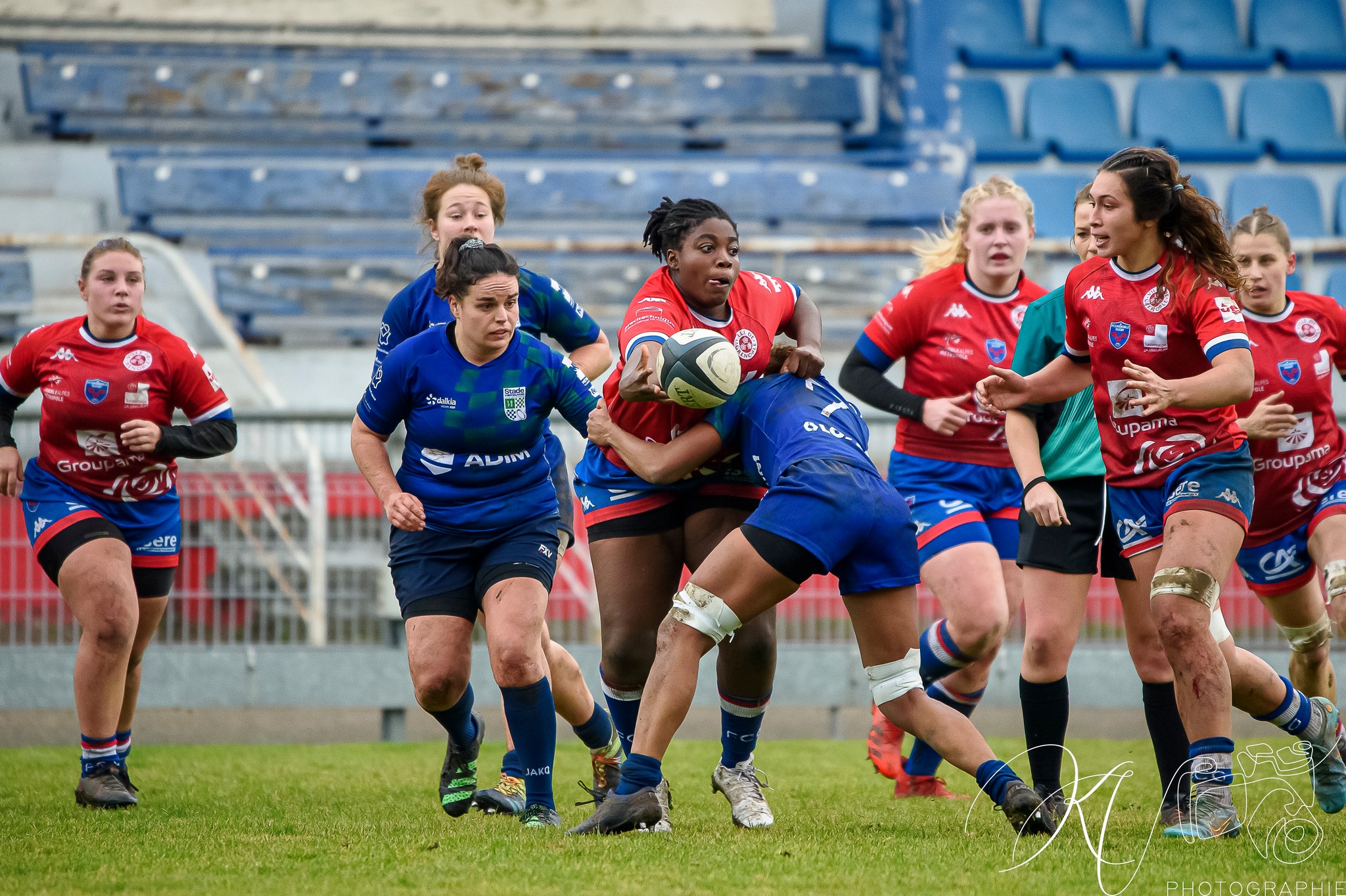 Emeline GROS - Marion NOVELLO - Emma POULAT -  FC Grenoble Rugby - Lille Métropole Rugby Club Villeneuvois - Rugby - FCG Amazones (18) VS (16) LMRCV (#2023FCGvsLMRCV01) Photo by: Karine Valentin | Siuxy Sports 2023-01-08