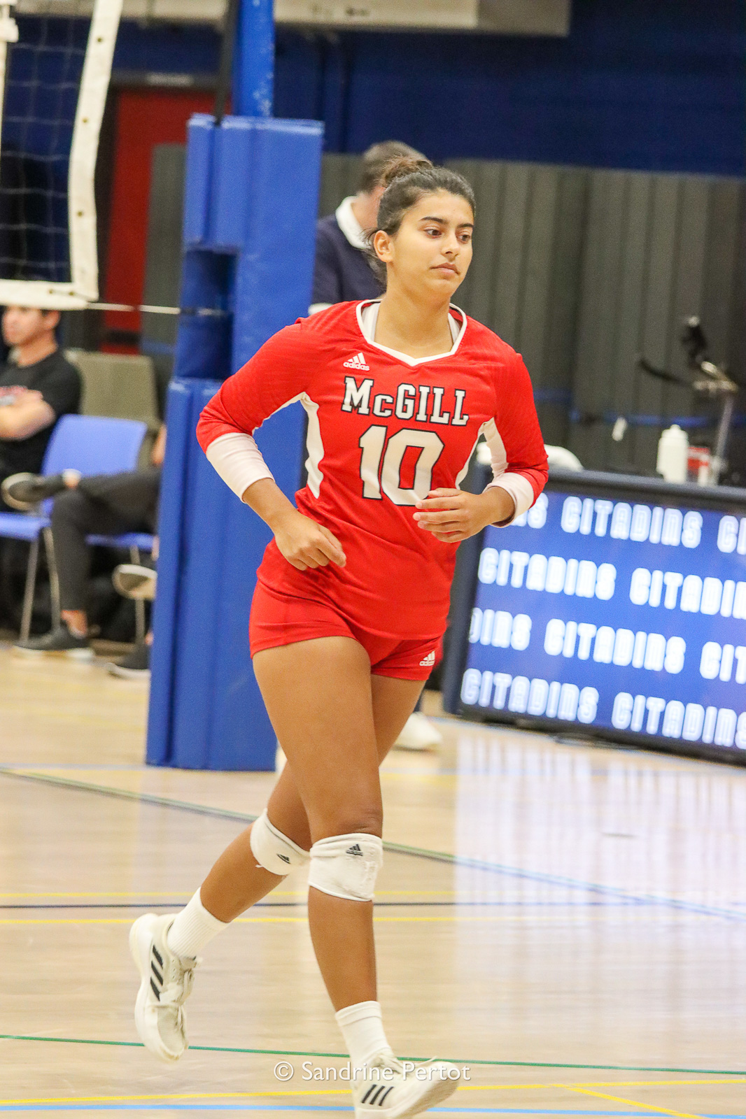 Olivia KRISHNAN -  Université McGill -  - Volleyball - UQAM Invitational 2022 - Martlets (#2022UQAMINV08) Photo by: Sandrine Pertot | Siuxy Sports 2022-09-24