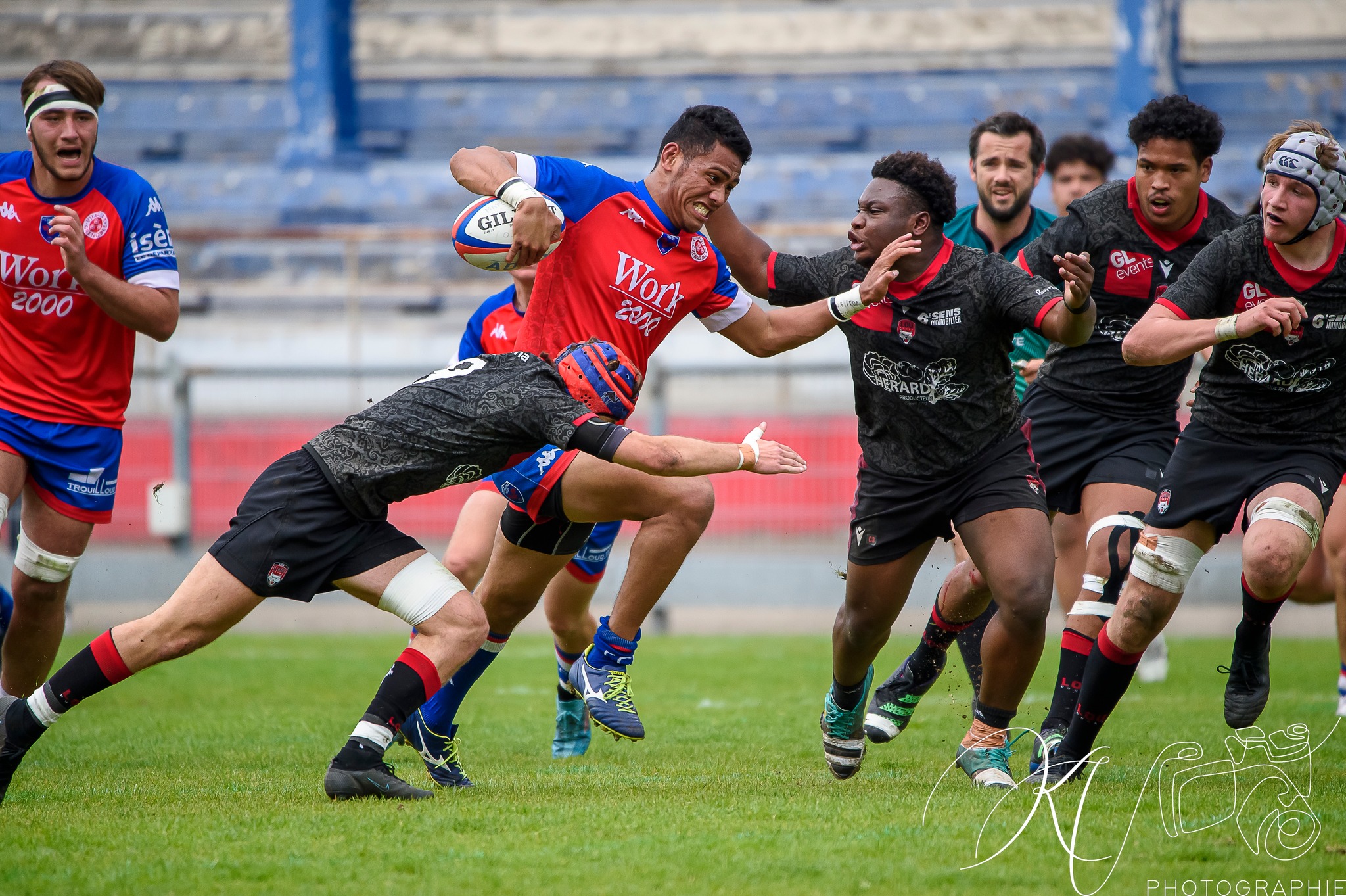  FC Grenoble Rugby - Lyon Olympique Universitaire - Rugby - 2023 CRABOS FCG (21) vs (15) LOU (#2023CRABOSFCGLOU04) Photo by: Karine Valentin | Siuxy Sports 2023-04-29
