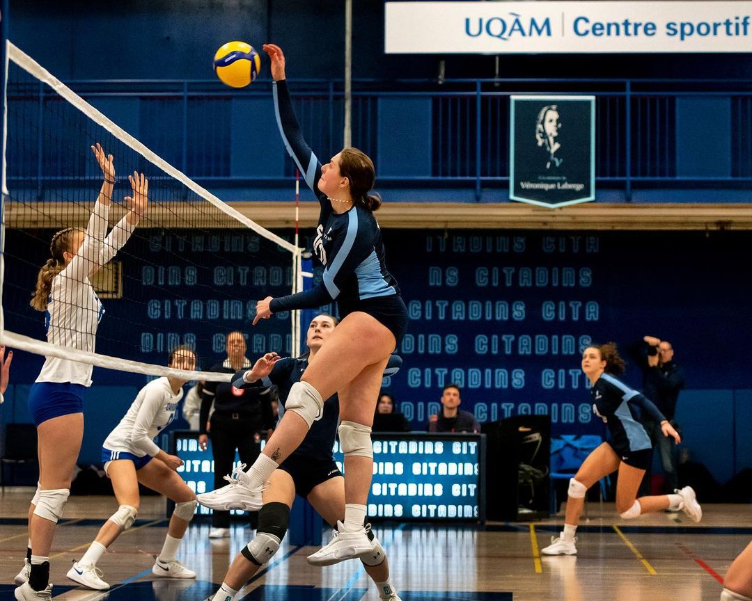 Florence CLOUTIER -  Université du Québec à Montréal - Université de Montréal - Volleyball - RSEQ - 2023 VOLLEY F - UQAM (3) VS (2) UNIVERSITÉ DE MONTRÉAL (#RSEQ2023UQAMUDM02) Photo by: Ali El Kacemi | Siuxy Sports 2023-02-05