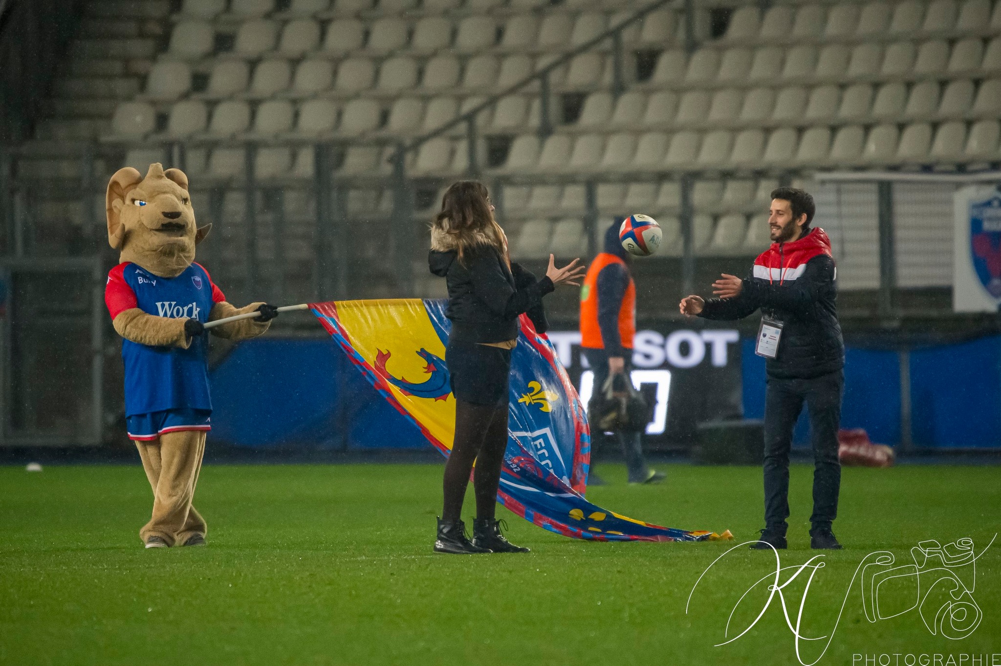 FC Grenoble Rugby - RC Vannes - Rugby - Pro D2 - FC Grenoble (15) vs (12) RC Vannes (#PD223FCGVANN11) Photo by: Karine Valentin | Siuxy Sports 2023-11-30
