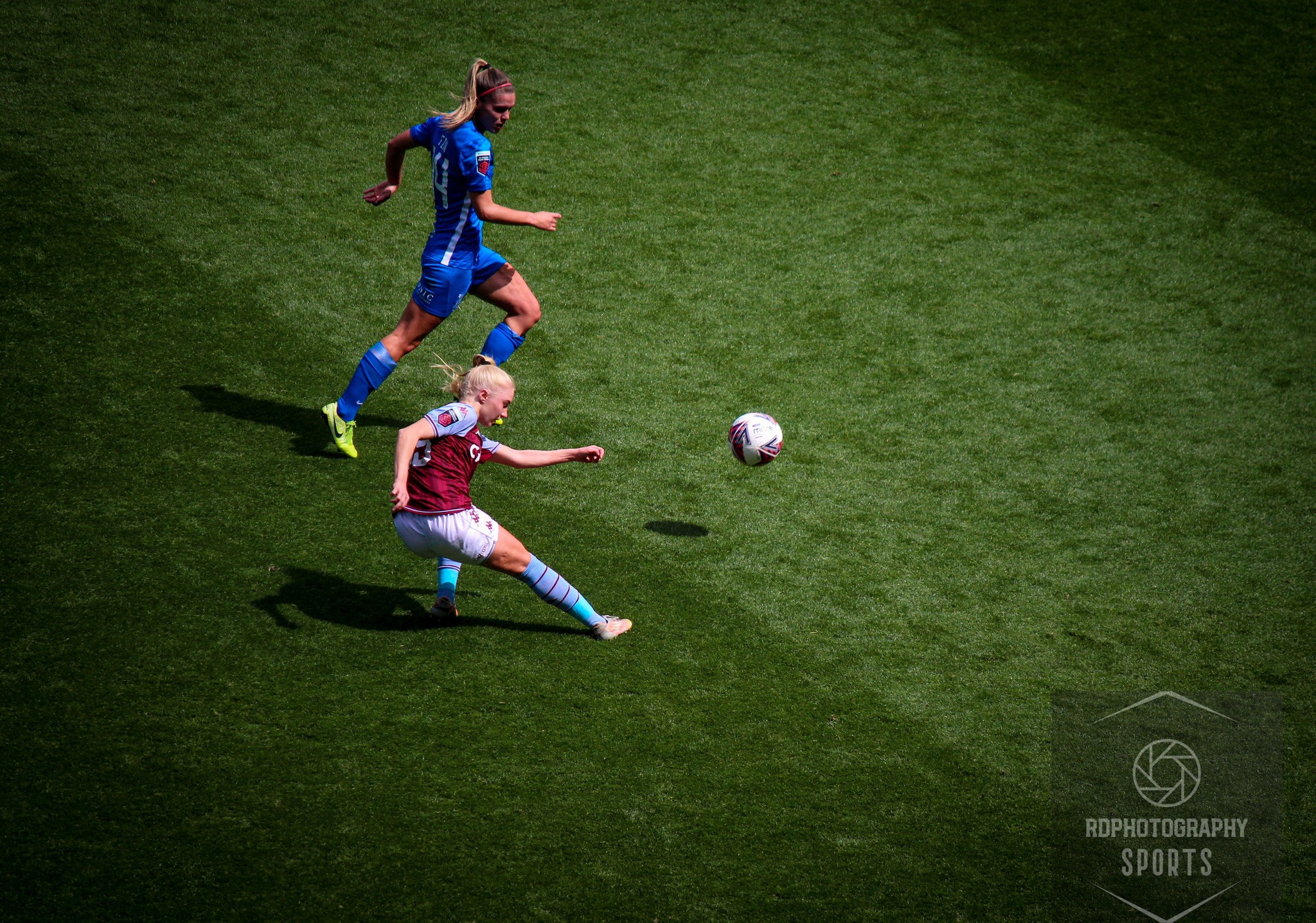  Aston Villa Football Club - Birmingham City Football Club - Soccer - Aston Villa Vs Birmingham City Woman's game (#2022AstonBirmi03) Photo by: Robert Dickason | Siuxy Sports 2022-03-30