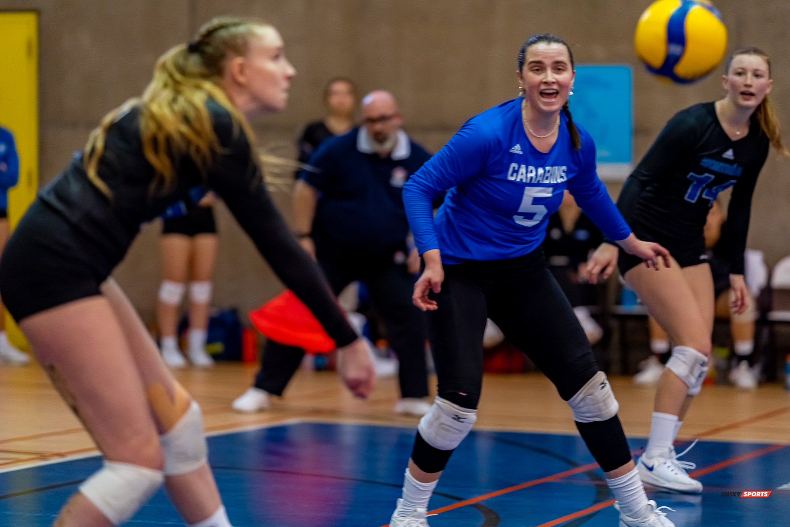Maude BABIN - Olympe DESMEDT - Brittany MCGLASHAN - - Université de Montréal - Université McGill - Volleyball - RSEQ - 2023 Volley F - Université de Montréal (1) vs (3) McGill University - R4 (#RSEQ2023UDMvMCG01R4) Photo by: Juan Alchourron | Siuxy Sports Maude BABIN - Olympe DESMEDT - Brittany MCGLASHAN - - Université de Montréal - Université McGill - Volleyball - RSEQ - 2023 Volley F - Université de Montréal (1) vs (3) McGill University - R4 (#RSEQ2023UDMvMCG01R4) Photo by: Juan Alchourron | Siuxy Sports